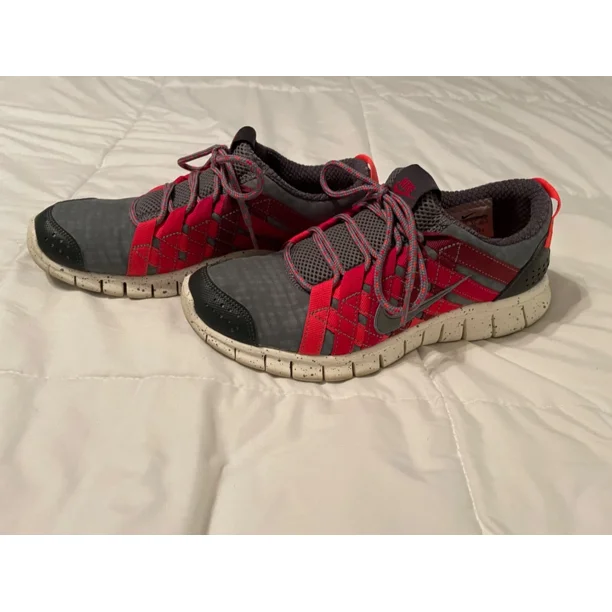 Nike Free Powerlines + Women’s Running Athletic Shoes Size 9.5 (536185-006)