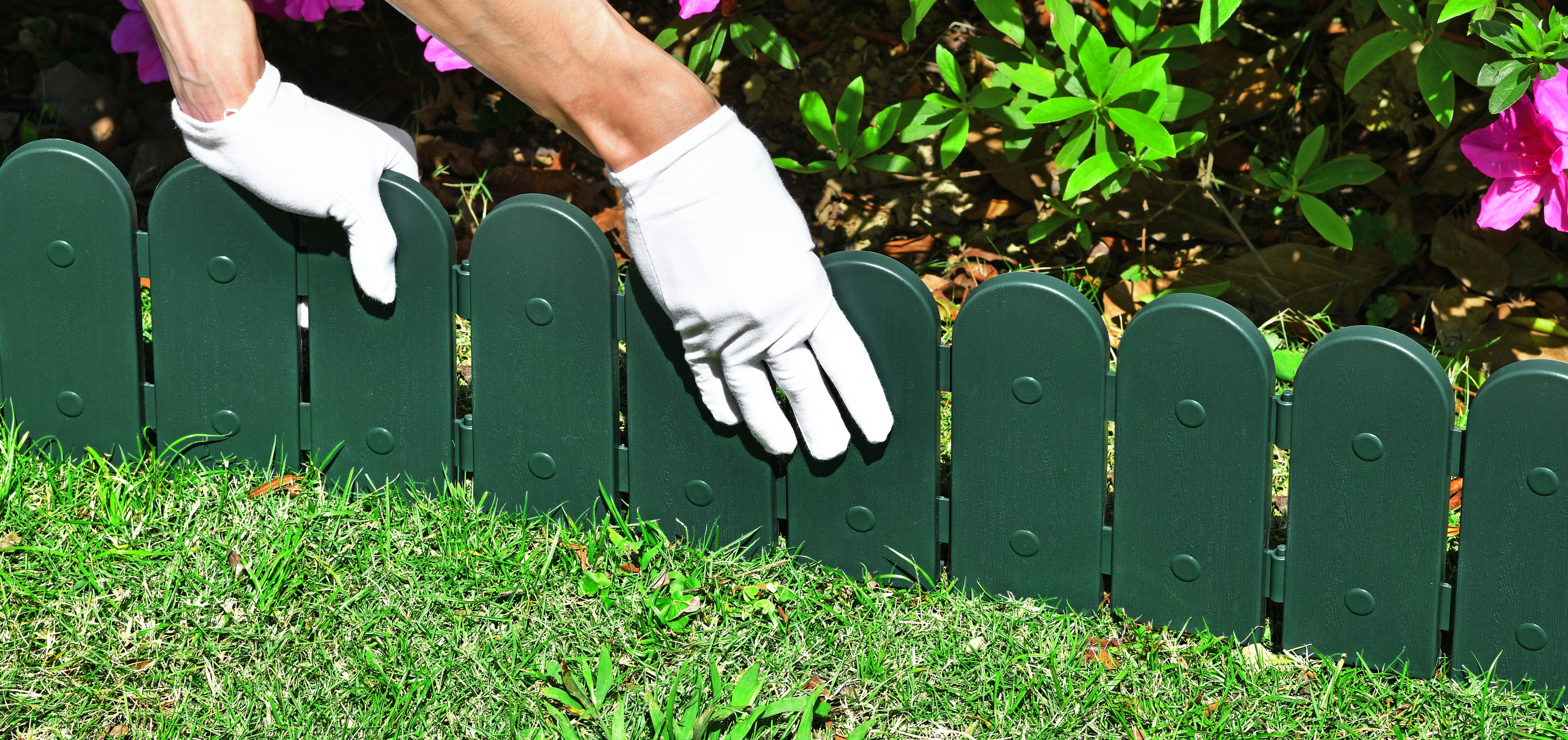 Evelyne Garden Border Edging: Wooden Fence Design - 8pcs Green Yard Landscaping Fence Liner Lawn Edge Barrier - 10ft Kit of Decorative Lawn Landscape Panels Elements - GMT-10374-B08