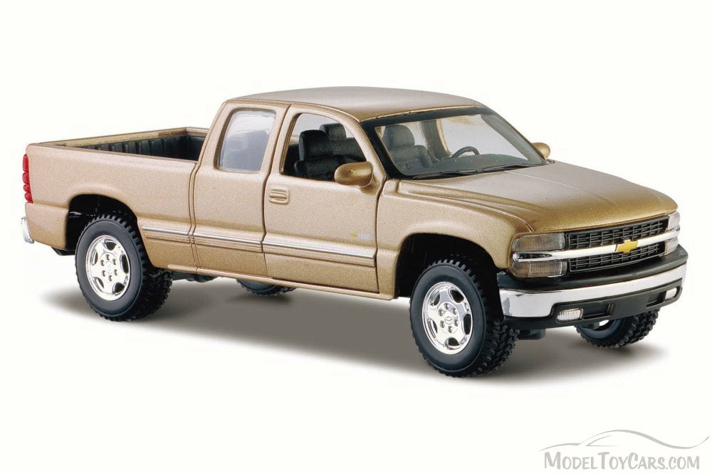 Maisto 1998 Chevrolet Silverado 1500 Pick Up Truck 1:27 Diecast Model 34941 Gold 