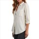 thumbnail image 3 of Chaqueta Vaquera con Bolsillos Dobles y Decoración Empalmada para Mujer, Blusa Informal con Solapa y Botonadura Sencilla. Lechoso S, 3 of 8