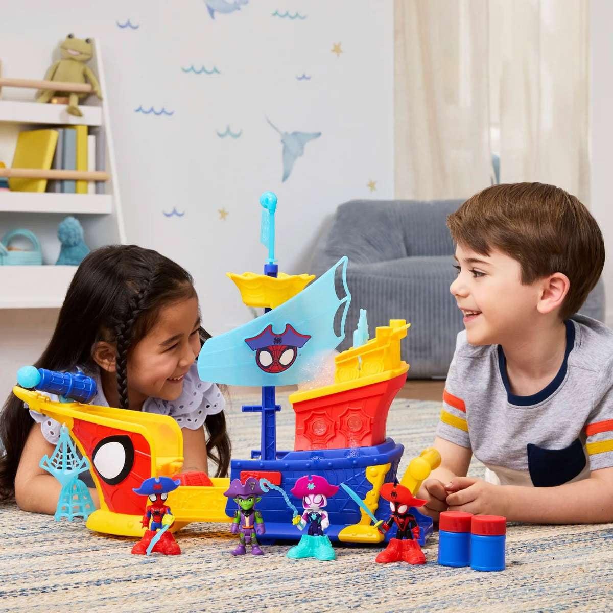 Marvel Water-Webs Web Ahoy Bubble Pirate Ship Playset (Ghost Spider, Miles, Spidey & Green Goblin)