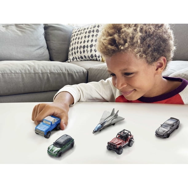 Matchbox 1:64 Scale Die-Cast Toy Cars or Trucks, Set of 5 (Styles