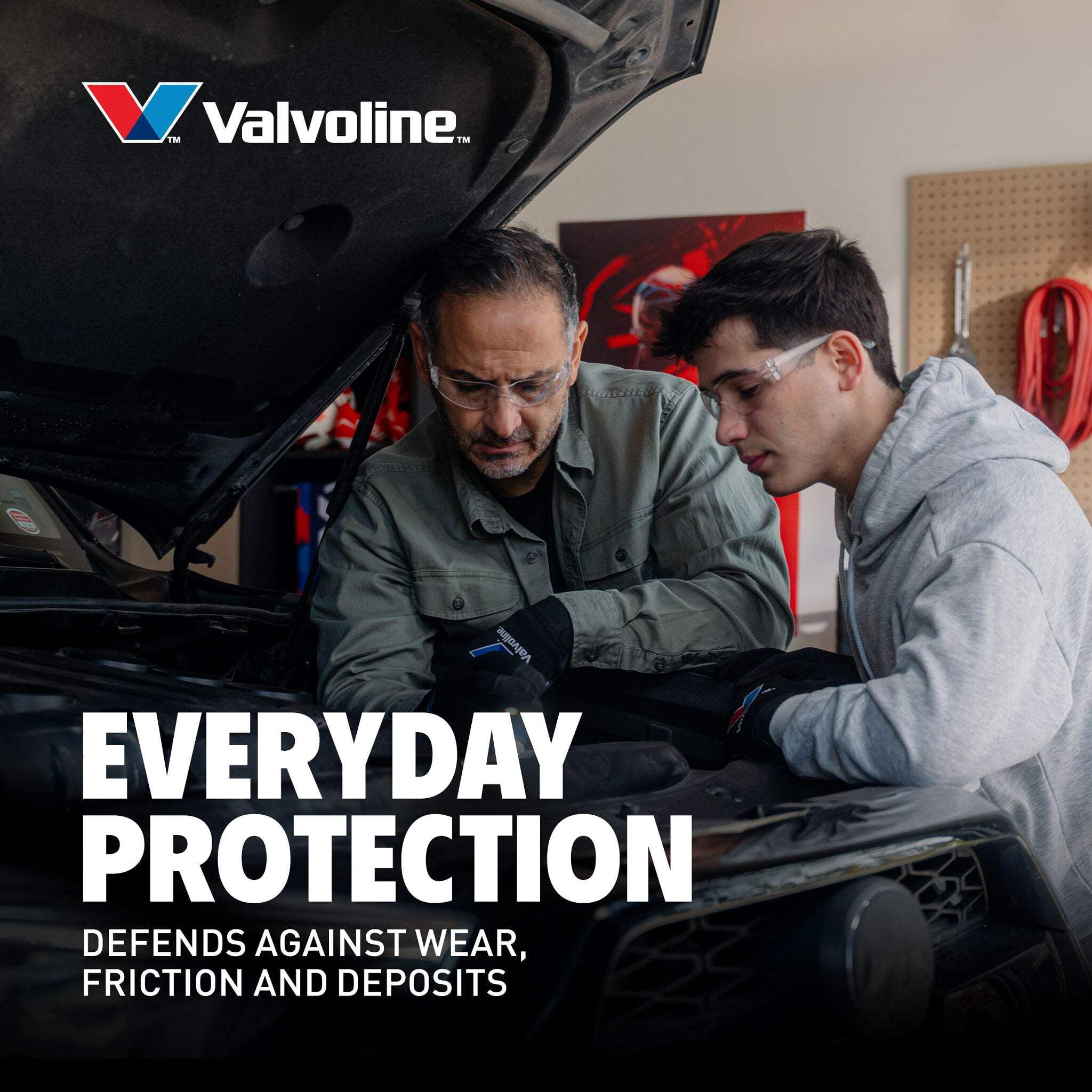 Valvoline Daily Protection Synthetic Blend Motor Oil SAE 5W-20 Bay Box (20 Quarts)