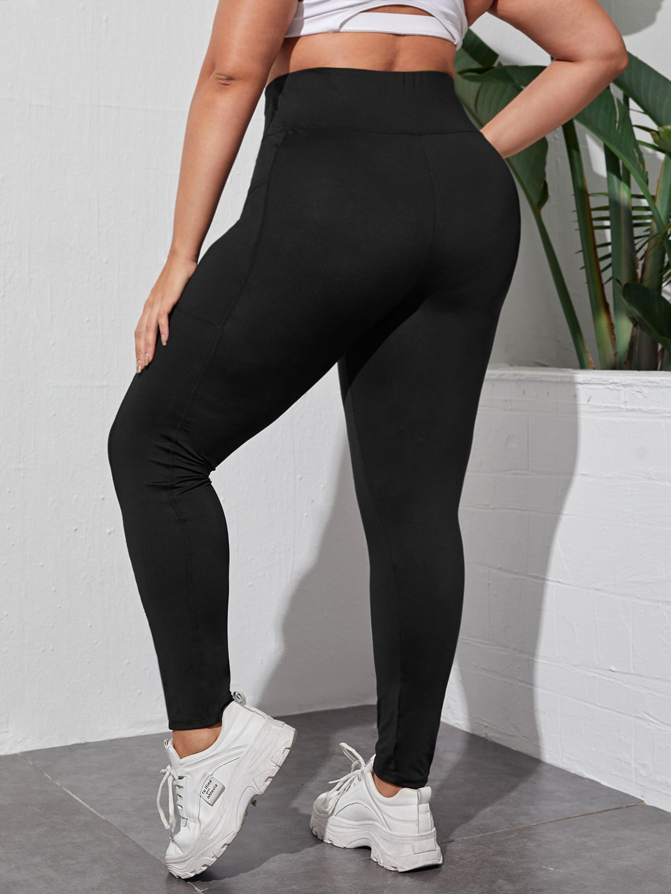 Women's Plus Size Wide Waistband Phone 