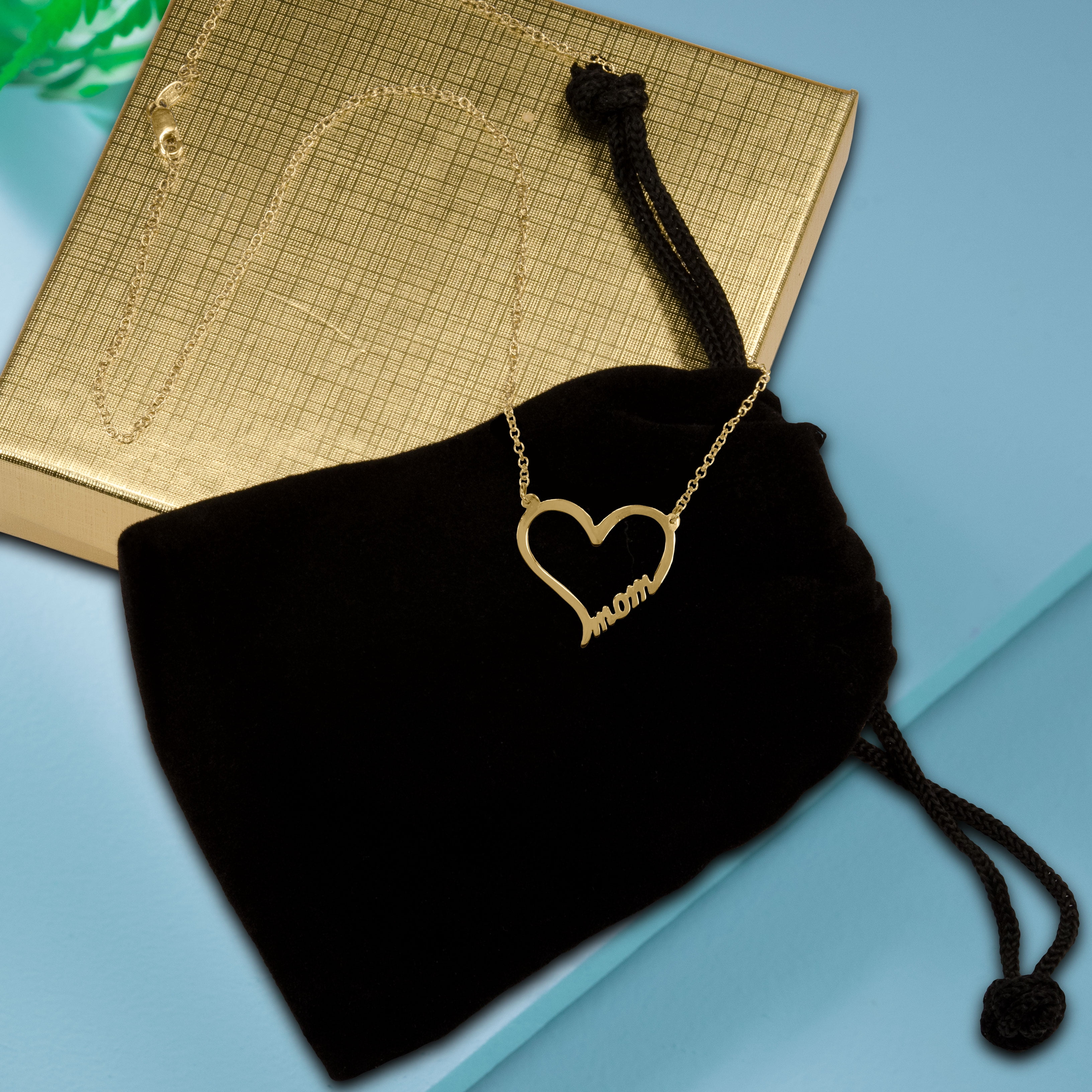 ♥ MOM Heart Necklace in 14K yellow gold plated sterling silver on an 18 In Gold Plated Sterling Silver cable link chain