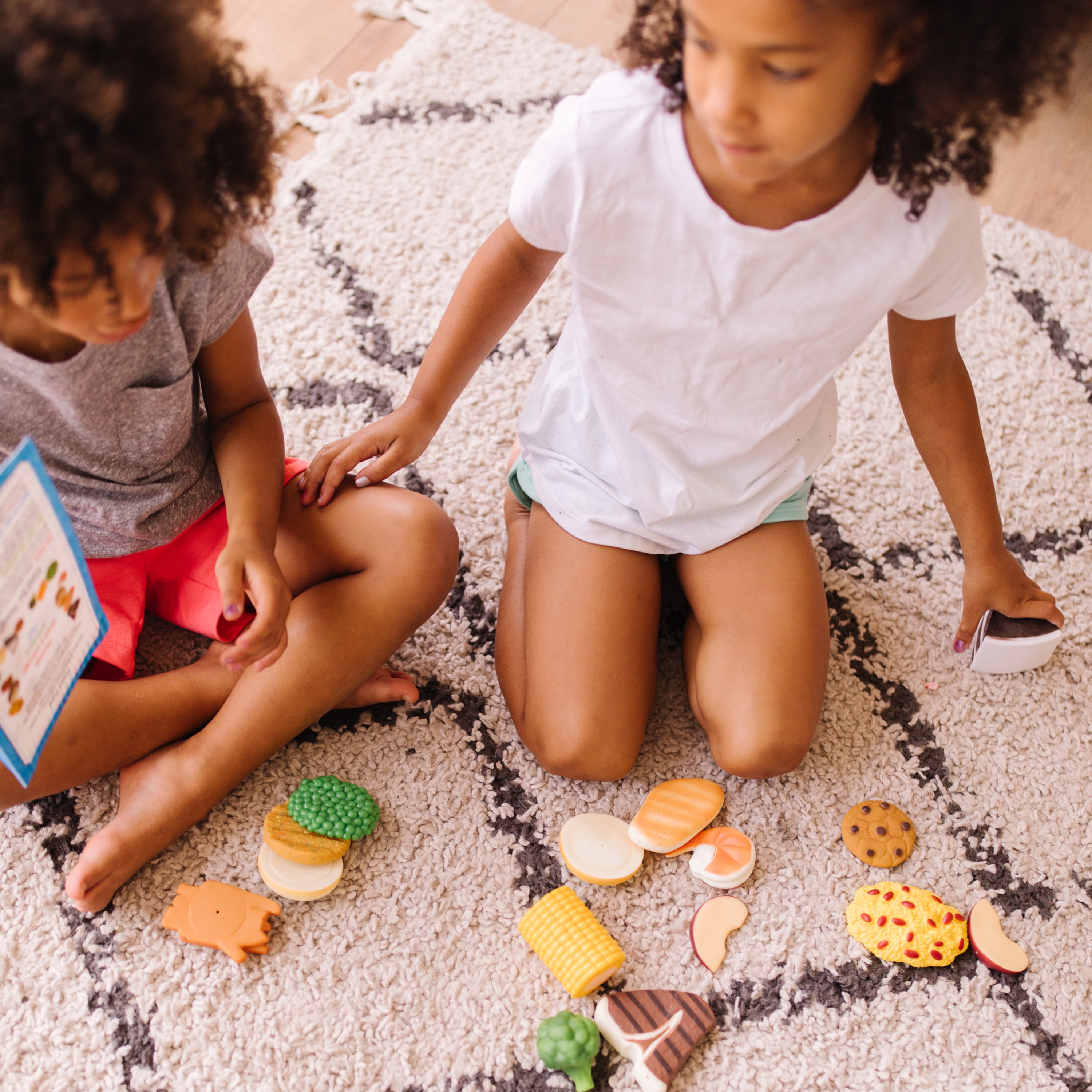 Melissa & Doug Fun Food Combine & Dine Durable Play Food for Toddlers Boys and Girls