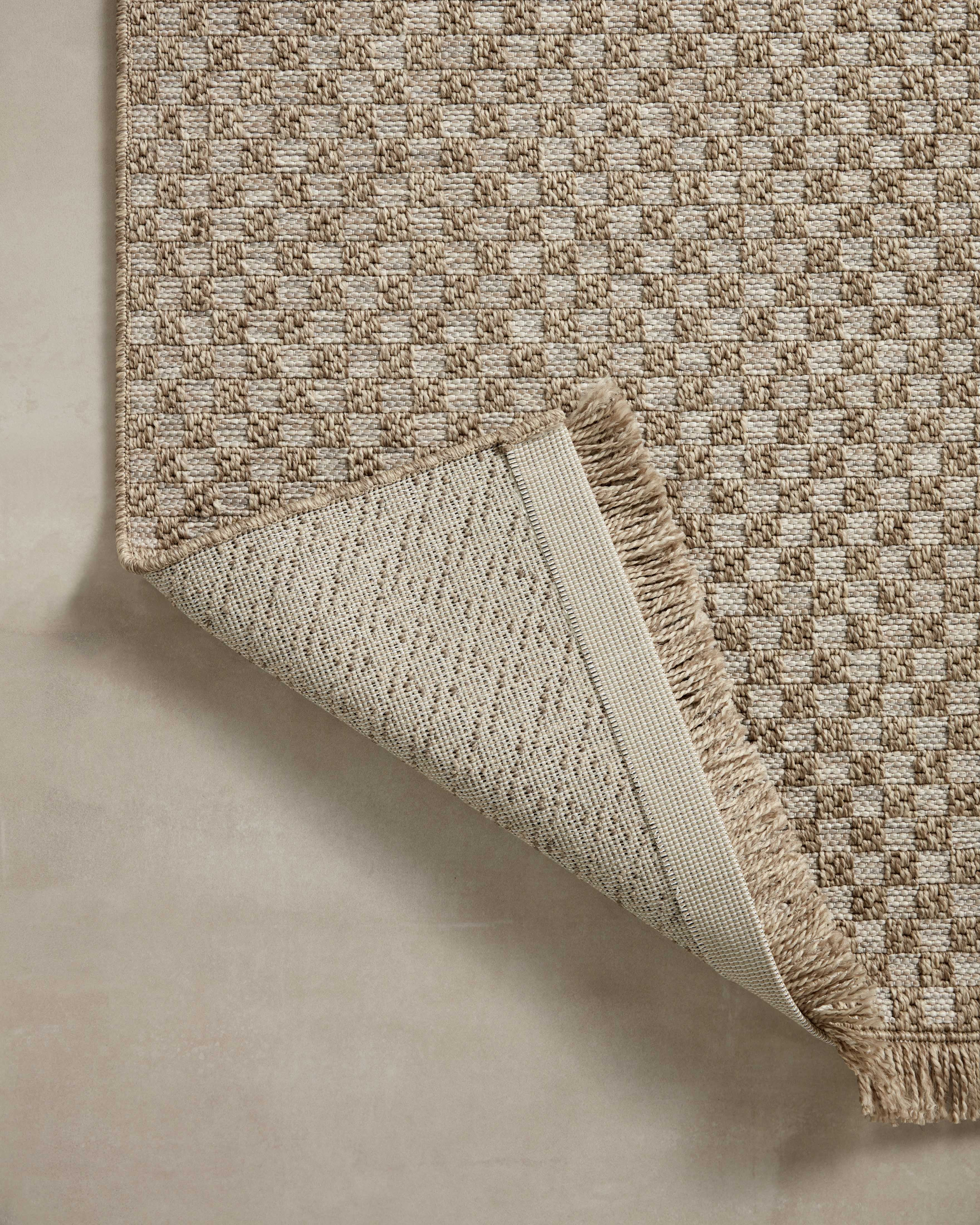 Loloi Dawn Indoor/Outdoor Water-Resistant Patio 8'-10" x 12'-2" Area Rug