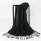 thumbnail image 3 of Minnieouse Bufandas clásicas Mantón largo y cálido Respetuoso con la piel Pañuelo grueso Bufanda envolvente Diadema exquisita Pañuelo lavable Accesorios de disfraces Negro Minnieouse AP012526-01, 3 of 6