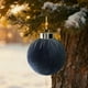 thumbnail image 1 of Adornos navideños flocados | Bolas de terciopelo para árbol de Navidad de 6 cm | Decoraciones colgantes de plástico para árbol de Navidad, corona y repisa | Juego de 1, 1 of 5