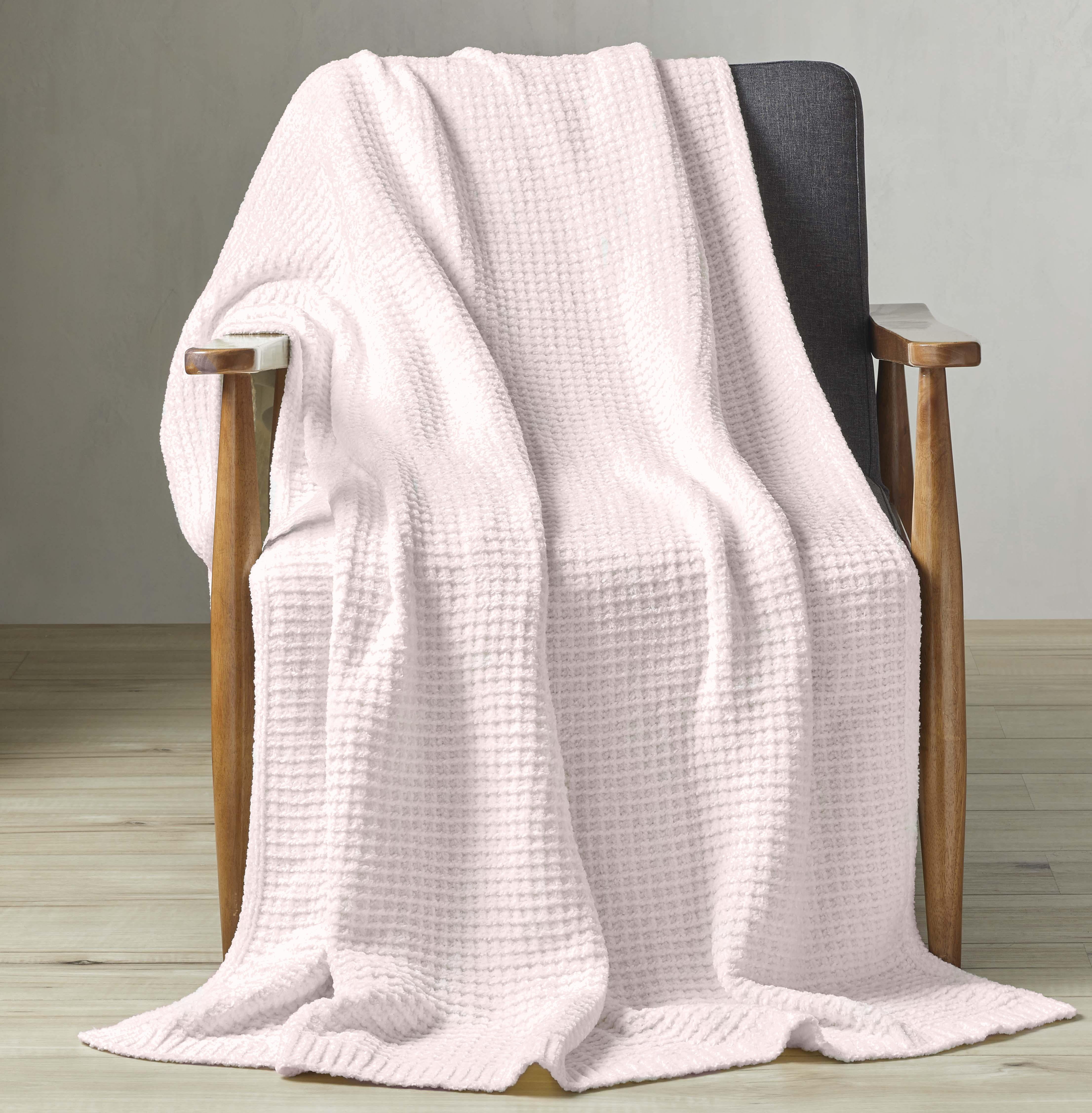 Better Homes & Gardens Luxe Chenille Throw, 100% Polyester, 50" x 72", Blush