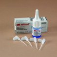 thumbnail image 4 of Adhesivo para pañuelos 3M Vetbond 014006, botella de 3 ml con puntas reutilizables, 4 of 5