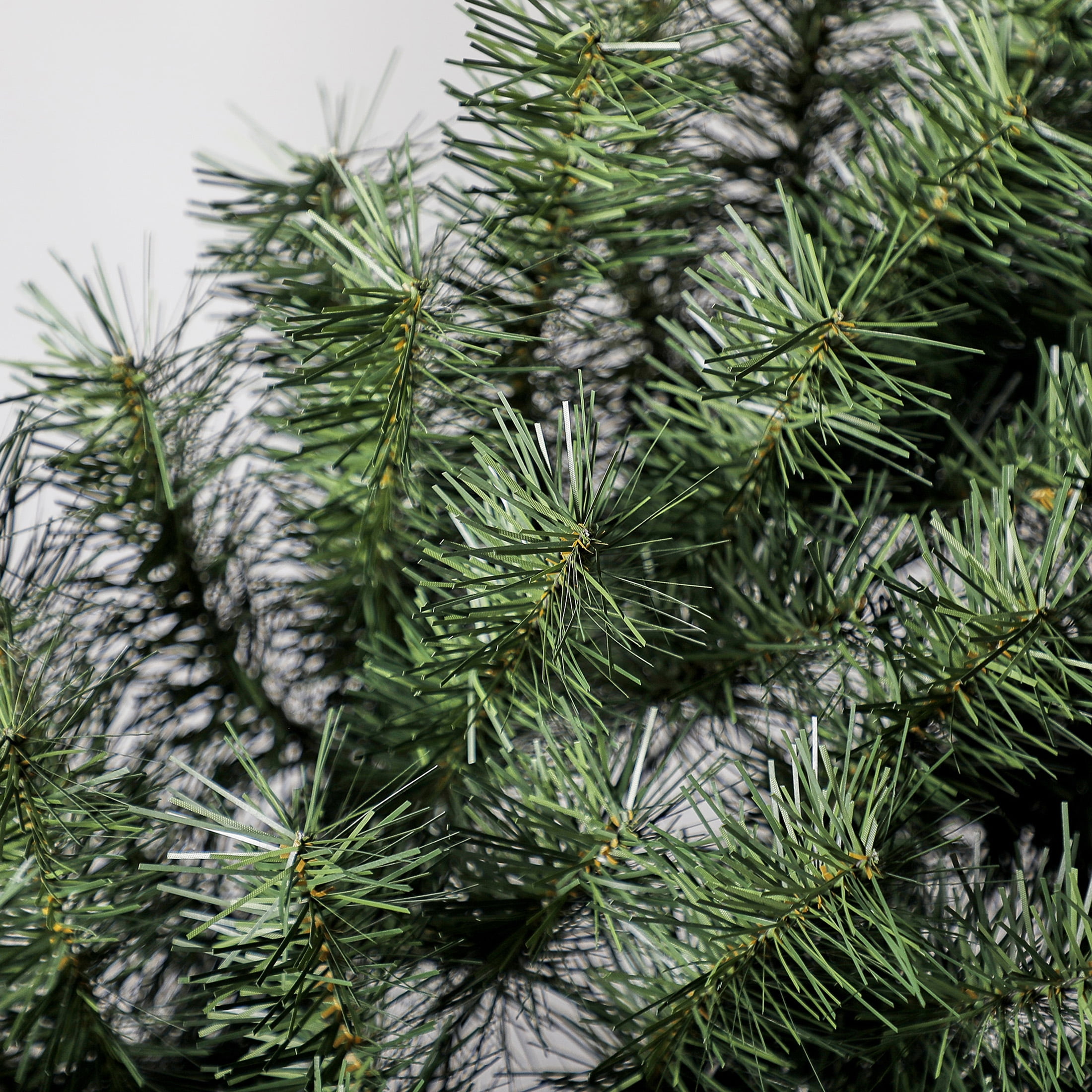 Basic Nonlit Green Artificial Christmas Wreath, 36", by Holiday Time (Green)