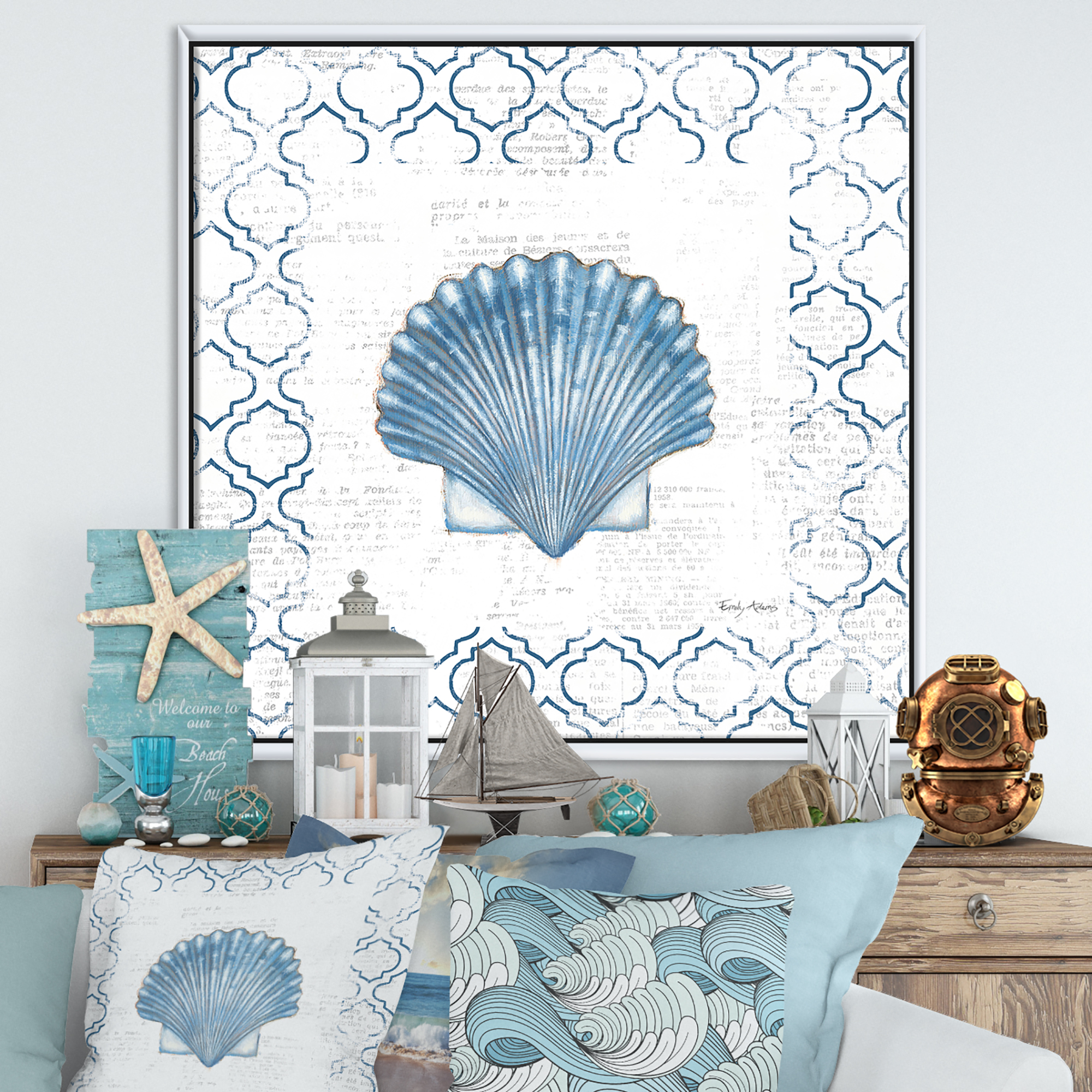 Designart ' Navy Blue Scallop Shell ' Nautical & Coastal Framed Canvas