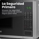 thumbnail image 5 of Chefman Microondas Digital 0.7 Pies Cúbicos | 8 Menús Automáticos Acabado Espejo, 5 of 6