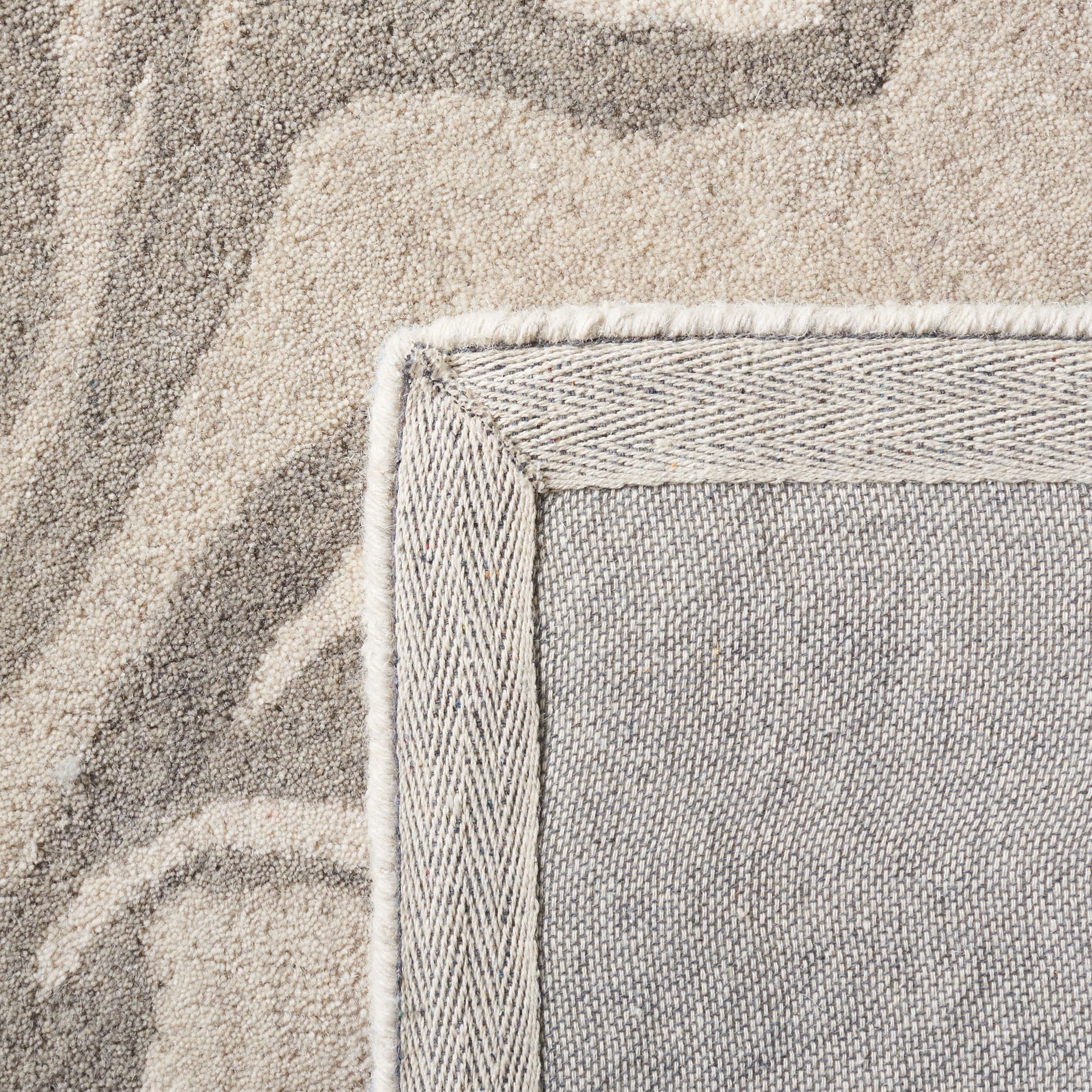 SAFAVIEH Soho Sybella Abstract Area Rug, Grey/Blue, 4' x 6'
