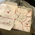 thumbnail image 1 of Pijamas de seda helada para mujer en verano, finos, frescos y frescos, pantalones cortos de encaje de manga corta, la seda se puede usar afuera, conjunto de dos piezas para uso doméstico, 1 of 4