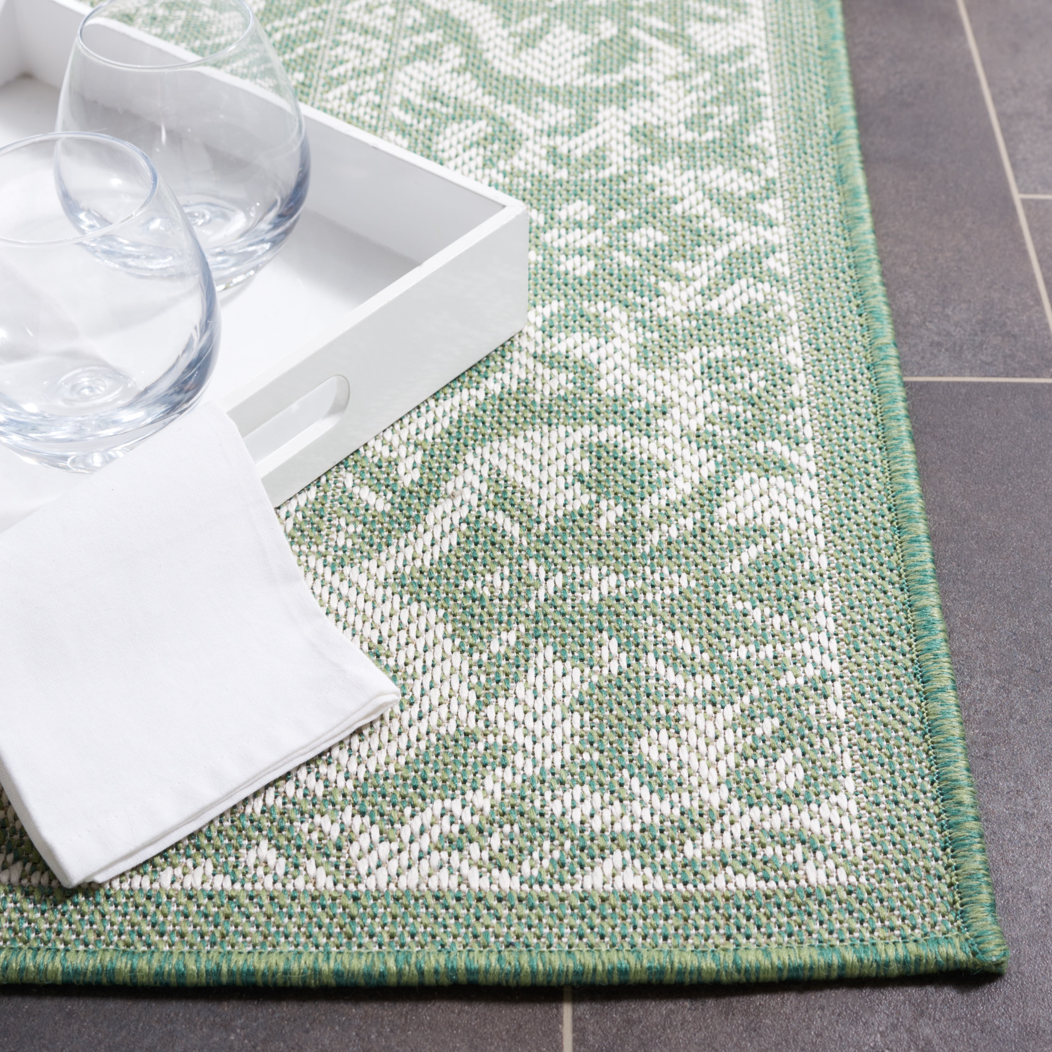 SAFAVIEH Machine Washable Rug Indoor/Outdoor Bermuda Collection - Bermuda Michael Oriental Indoor/Outdoor Area Rug, Green/Ivory, 9' x 12'