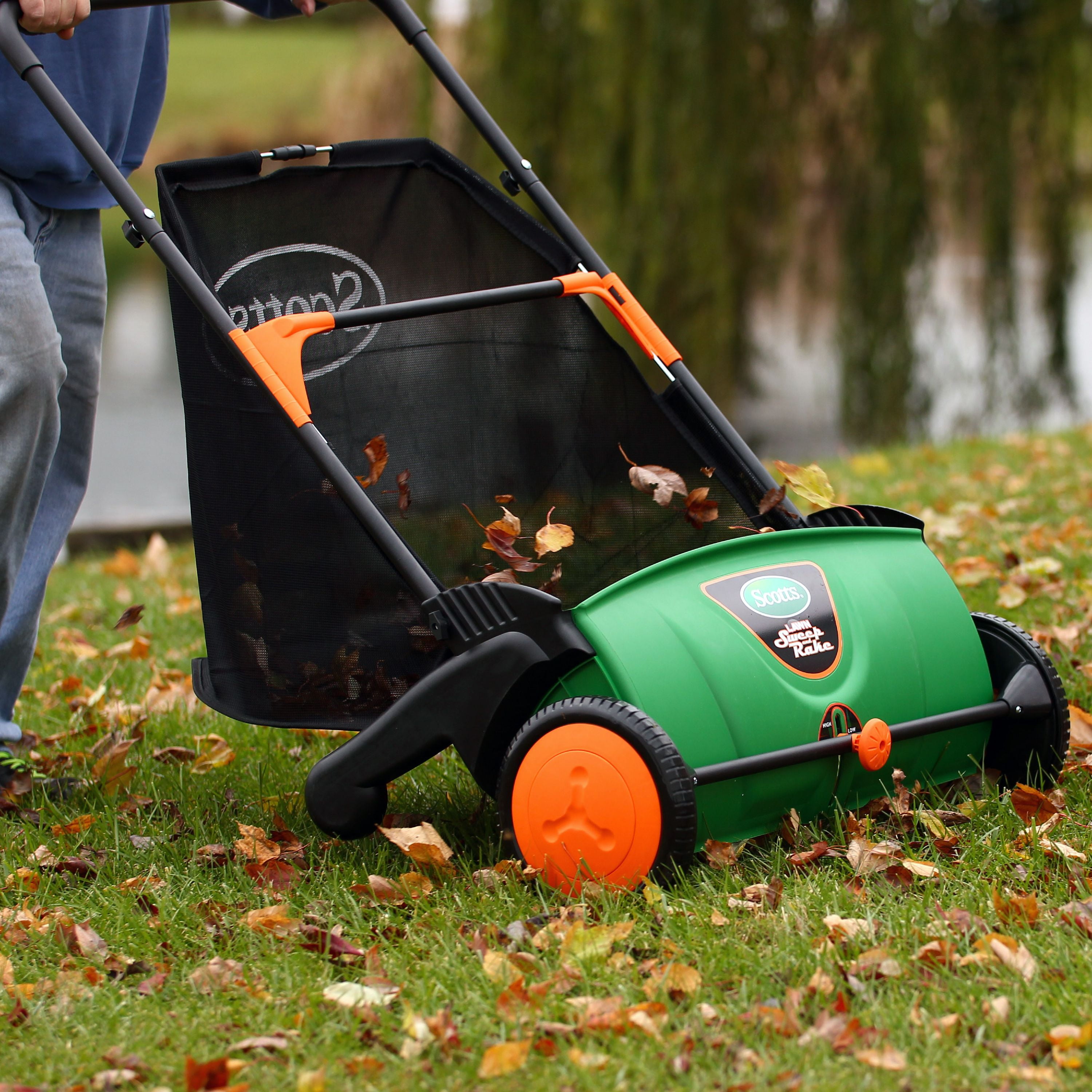 Push Lawn Sweeper Grass Clippings Leaves Collector Scotts 26 Inch Adjustable New 