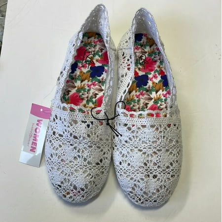 

Women’s Bobbie Brooks Crochet Slip On Shoe