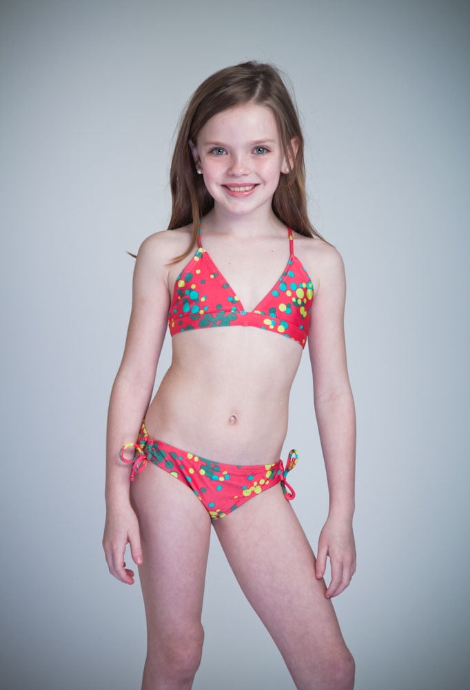raisins girls bikini