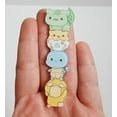 thumbnail image 3 of Lindo broche de personaje Stack con alfiler pequeño, 3 of 3
