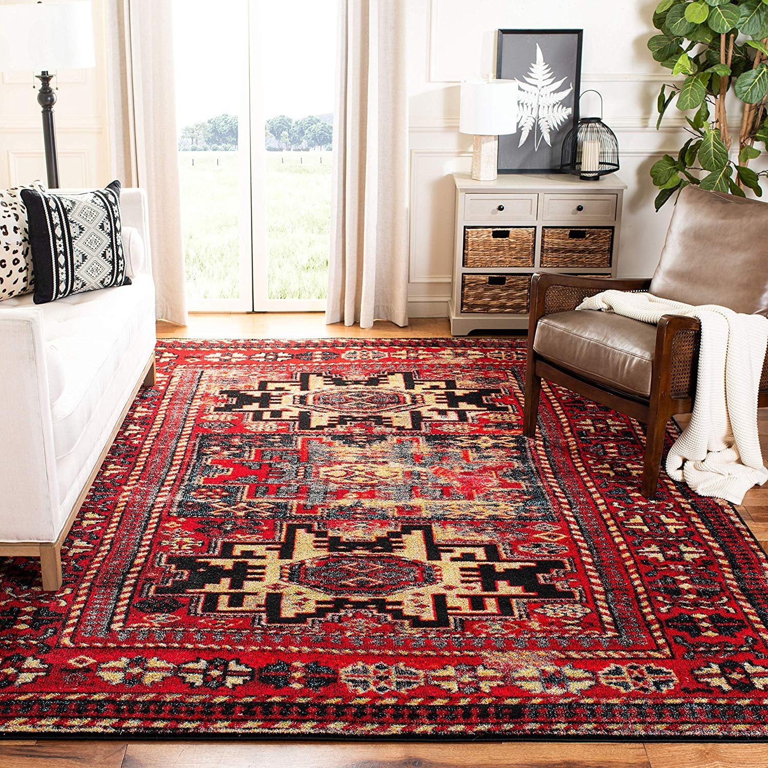Safavieh Vintage Hamadan Collection VTH213A Red and Multi Area Rug (5'3