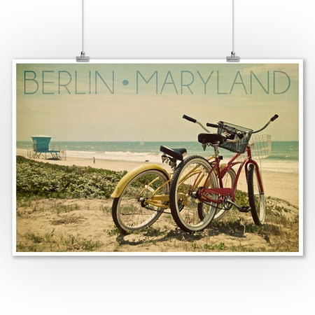 - Berlin, Maryland - Bicycles & Beach Scene - Lantern Press Photography (9x12 Art Print, Wall Decor Travel Poster)