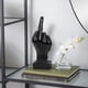 thumbnail image 5 of Estatuas de escritorio con gestos de mano de poliresina negra, decoración de escultura de dedo, estatua de dedo medio con personalidad plateada, regalos para familiares y amigos (negro), 5 of 5