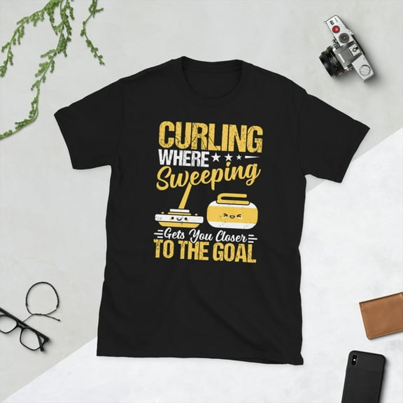 Sweeping Gets You Closer To Goal Curling Player Expert Short-Sleeve Unisex T-Shirt (Black, S)