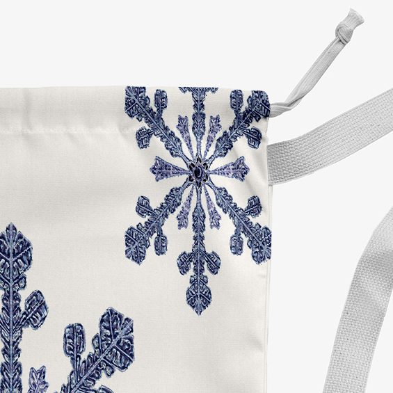 Simply Daisy Canvas Vail 28 x 36 in White Laundry Bag
