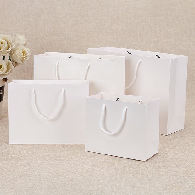 Bolsa de papel kraft gruesa para regalo, bolsa de embalaje para ropa, bolsa de compras para mujer, bolsa de papel kraft con tarjeta blanca