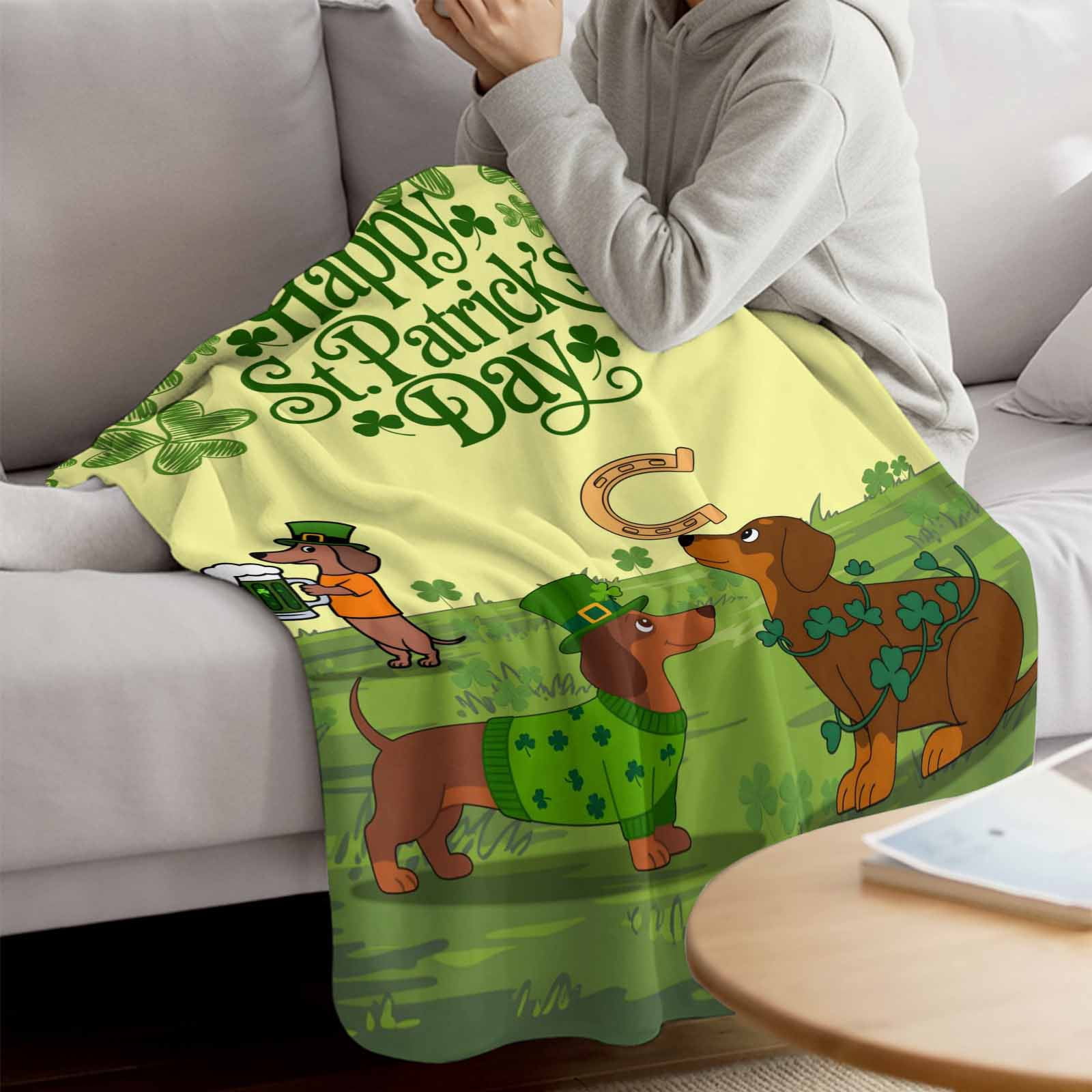 Yellow St. Patrick's Day Blanket Soft Cozy Warm Throw Blanket for Couch, Plush Fuzzy Flannel Fleece Blankets for Sofa, Green Lucky Clovers Dog Bed Blankets Lightweight Gifts for Women, 32"x48"