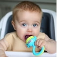 thumbnail image 3 of Nuby Twist N' Feed Infant First Foods Feeder with Hygienic Cover: 10M+, Colors May Vary, Multi, 3 of 6