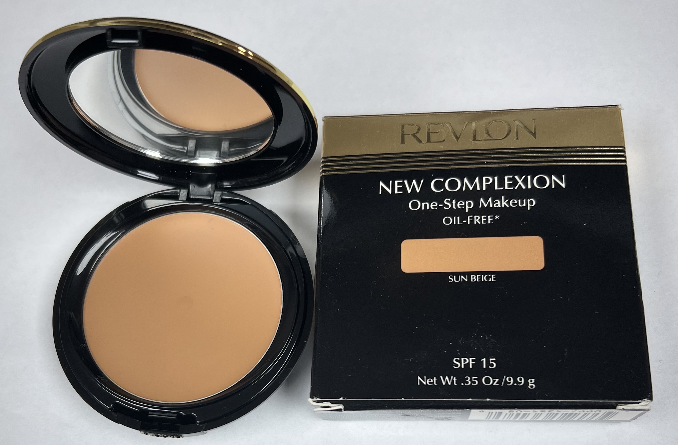 Revlon One Step Oil Free Compact Makeup SUN BEIGE 0.35 oz SPF 15