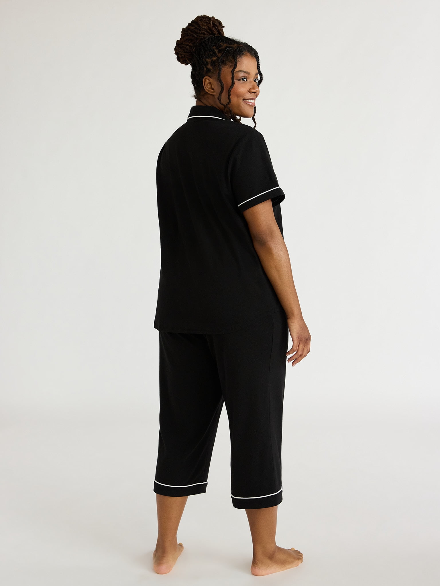 Joyspun Women's Cotton Blend Notch Collar Top and Capri Pants Pajama Set, 2-Piece, Sizes S to 4X