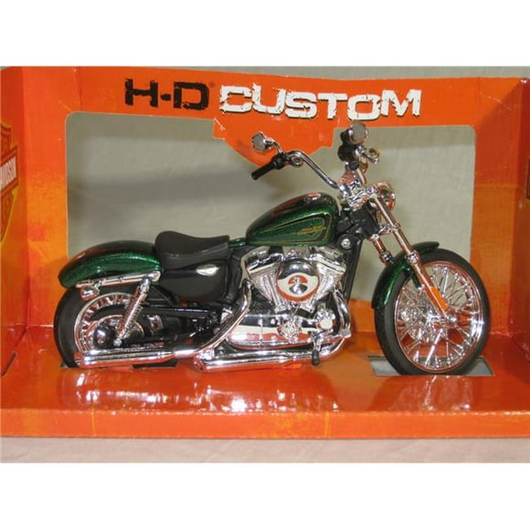 Maisto 2013 Harley Davidson XL 1200V Seventy Two Motorcycle Model 1 by 12 Scale - Green