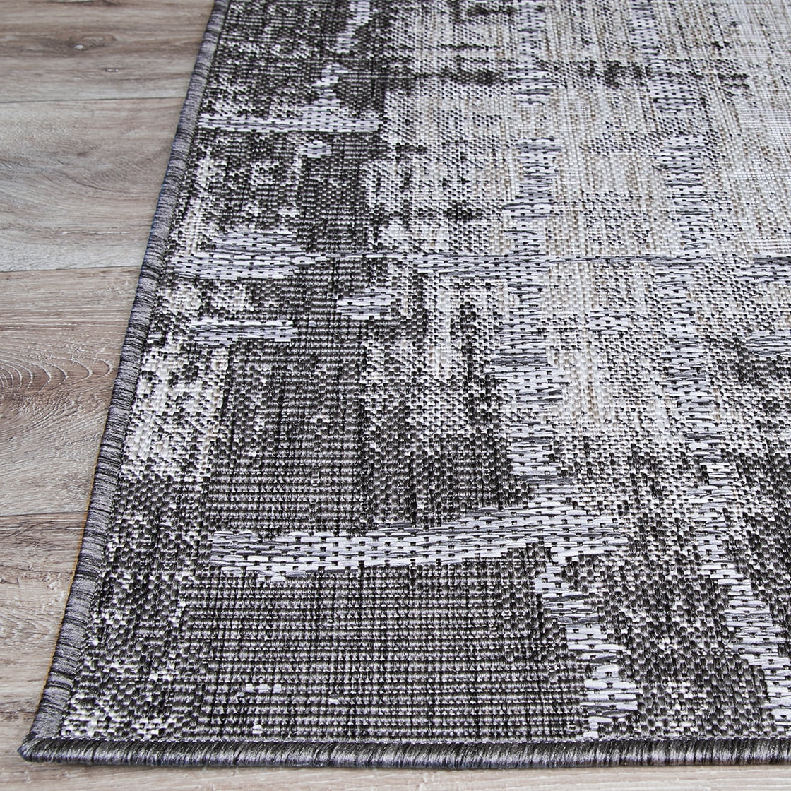 Couristan Charm Tiverton 2'2" x 4'3" Anthracite Grey and Light Grey Outdoor Rug
