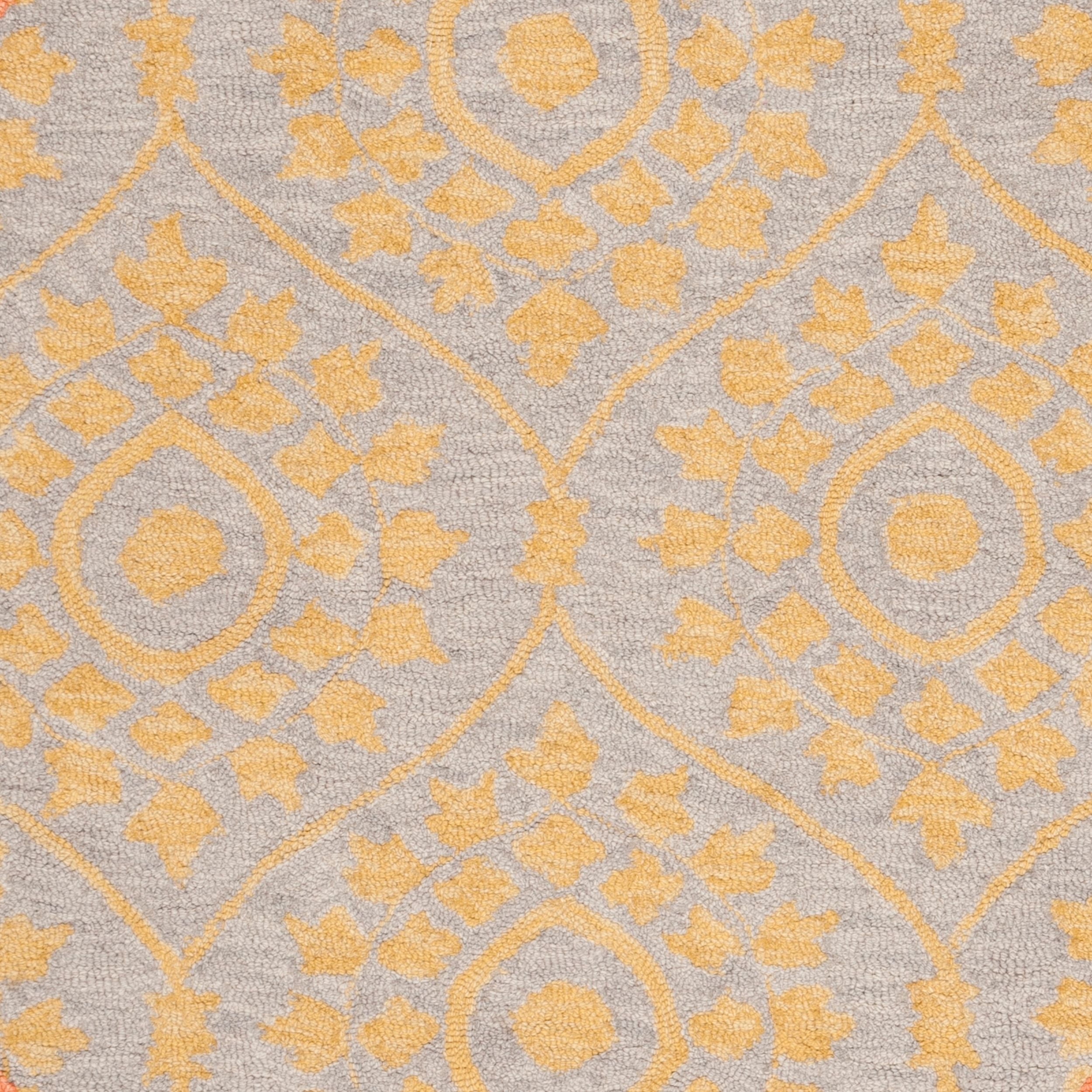 SAFAVIEH Suzani Endika Floral Bordered Area Rug, Orange/Silver, 5' x 5' Round