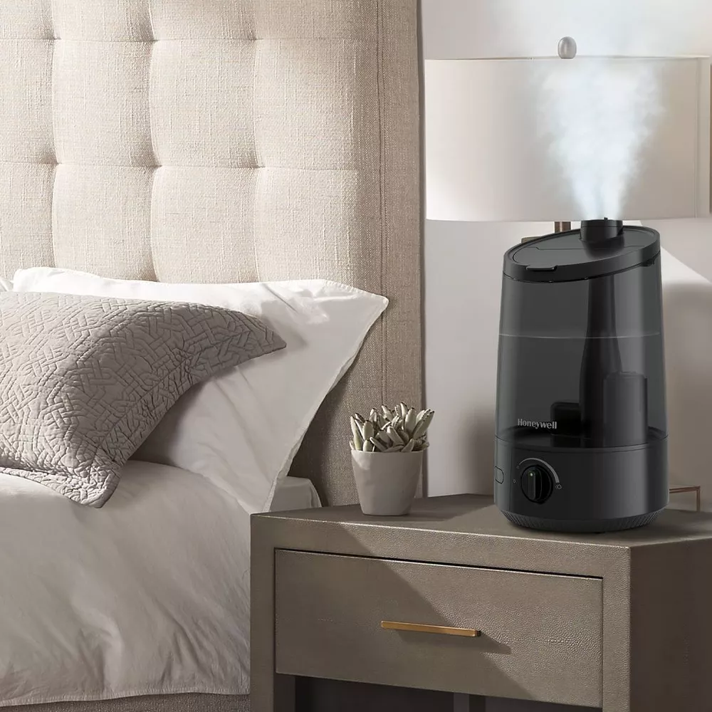 Honeywell 1.25 gal Ultrasonic Cool Mist Humidifier, Black