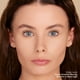 thumbnail image 4 of Crema hidratante con color ICONIC LONDON para piel supersuave y borrosa, 4 of 4