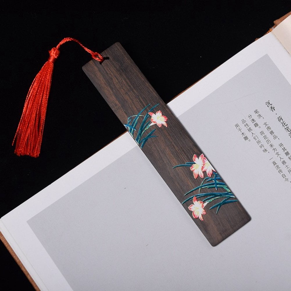 Hzzsbu 4Pcs Handmade Wooden Lotus Flower Bookmarks Color Painting Page Markers