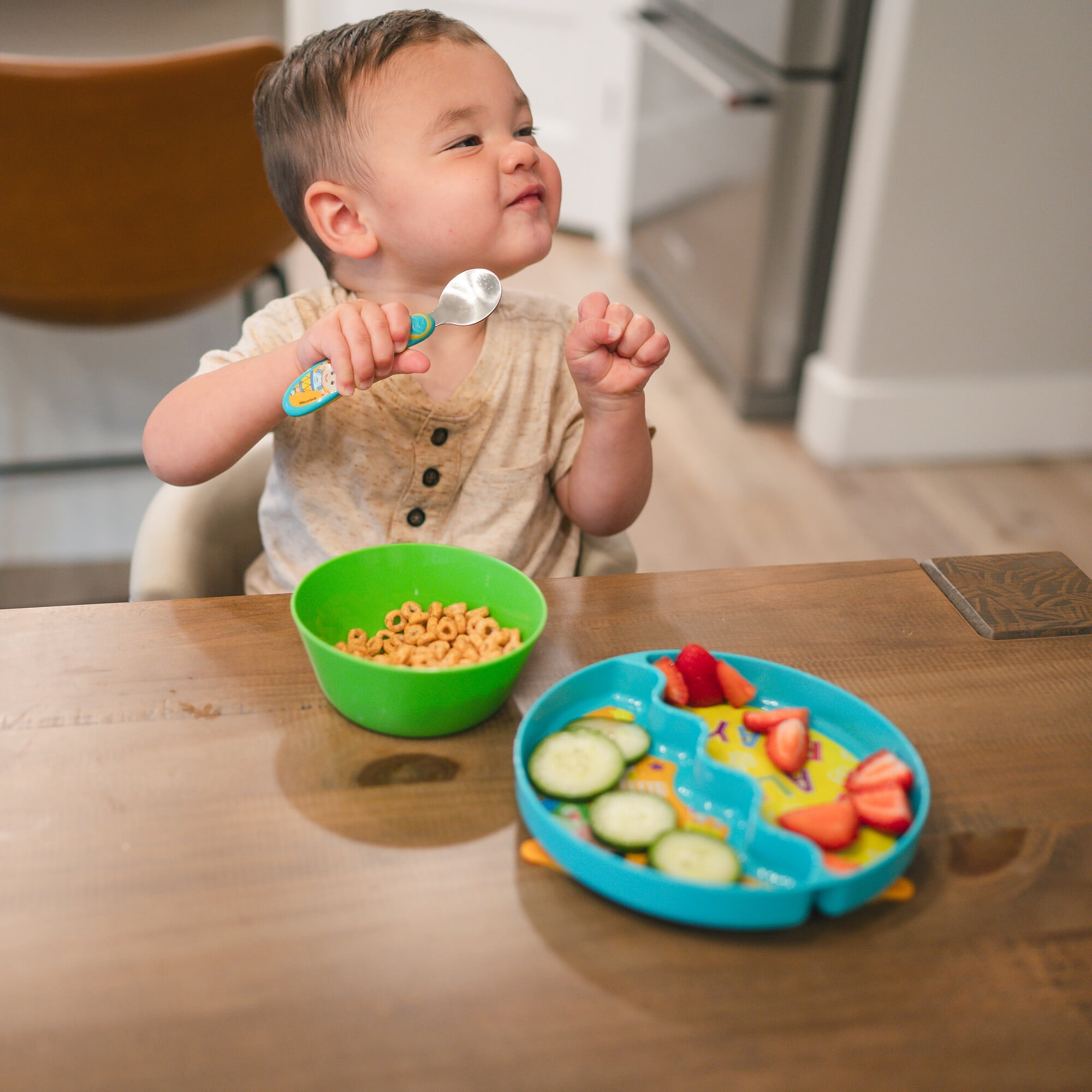 CoComelon - Brandclub - CoComelon 3-Piece Mealtime Set with CoComelon - Brandclub - CoComelon 3-Piece Mealtime Set with
