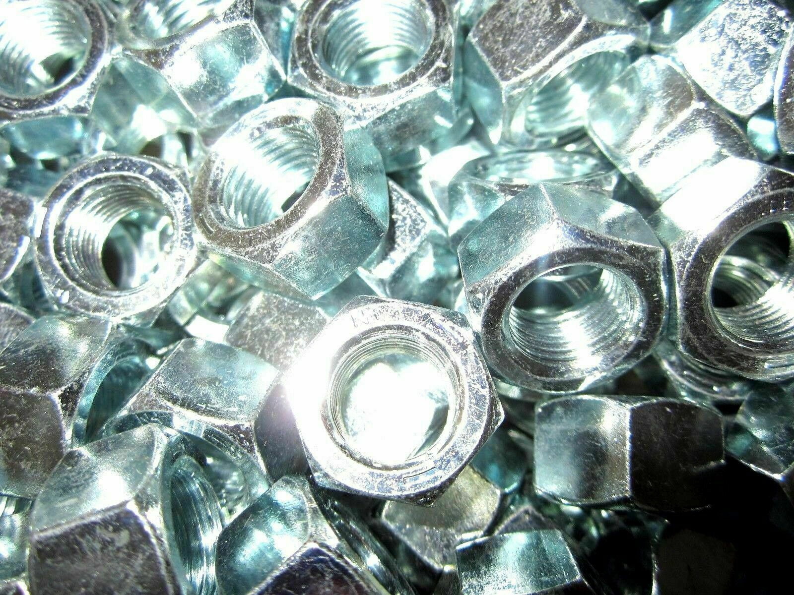 Écrous Hexagonaux Grade 5 Acier Zingué - 5/8-11 - Lot De 25 - Neufs - Marque Lawson
