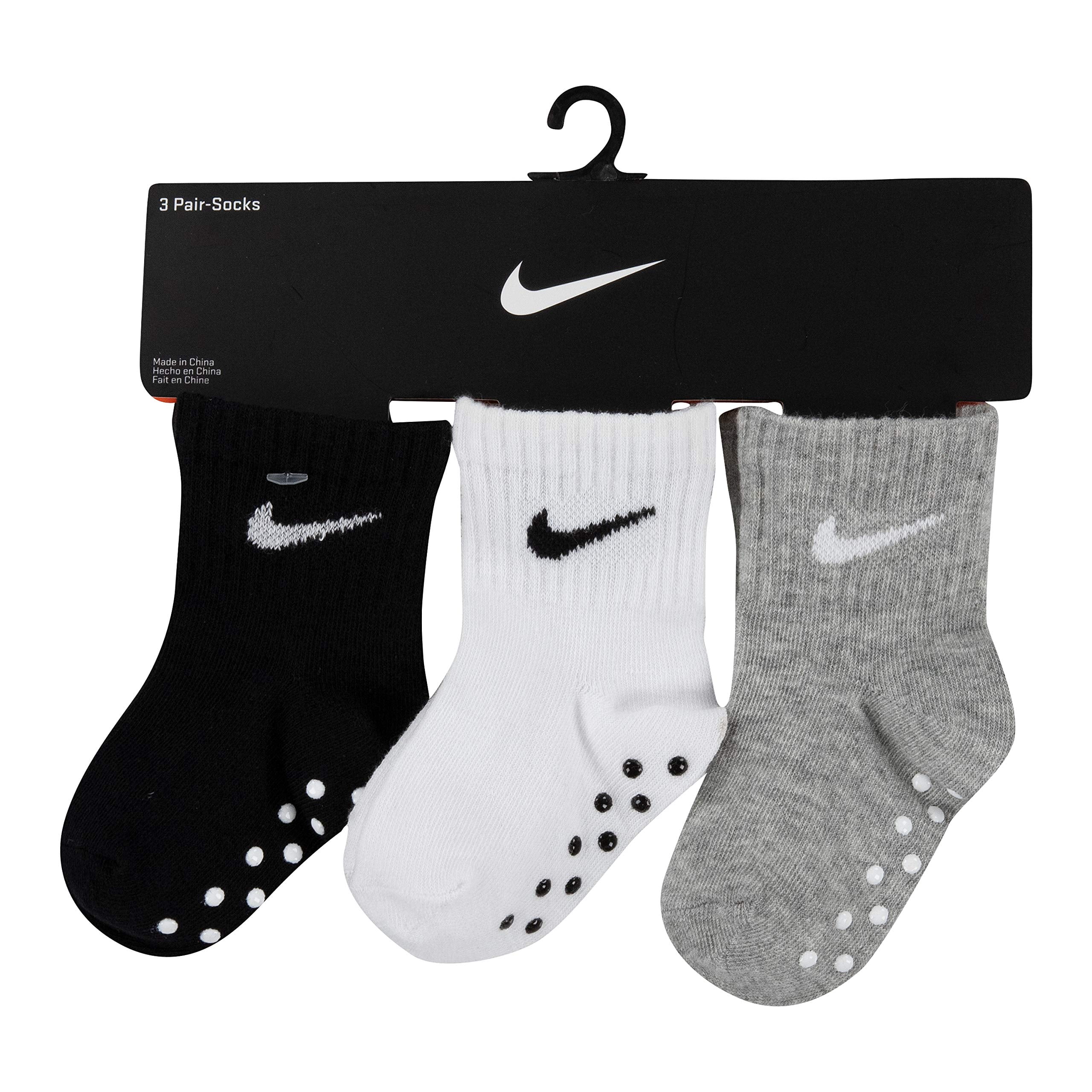 Baby nike deals socks