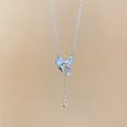 thumbnail image 1 of Collar de acero de titanio para mujer, cadena de clavícula de perlas de alta gama que combina con todo, diseño de nicho, joyería ligera de lujo, 1 of 6