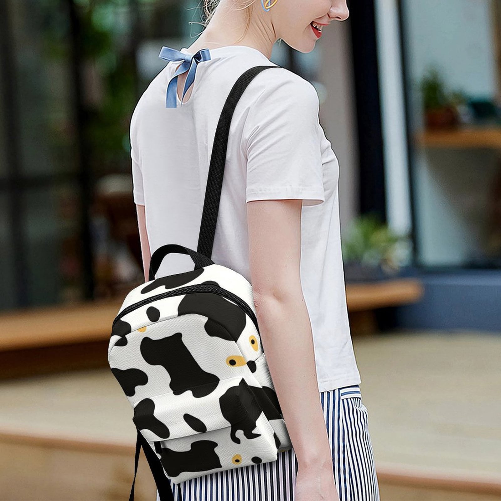 8.1×10in Casual Women'S Backpack With Anti-Contraction And Stretch For Sports Activities Travel Picnics Simple Cow Print Pattern1_4