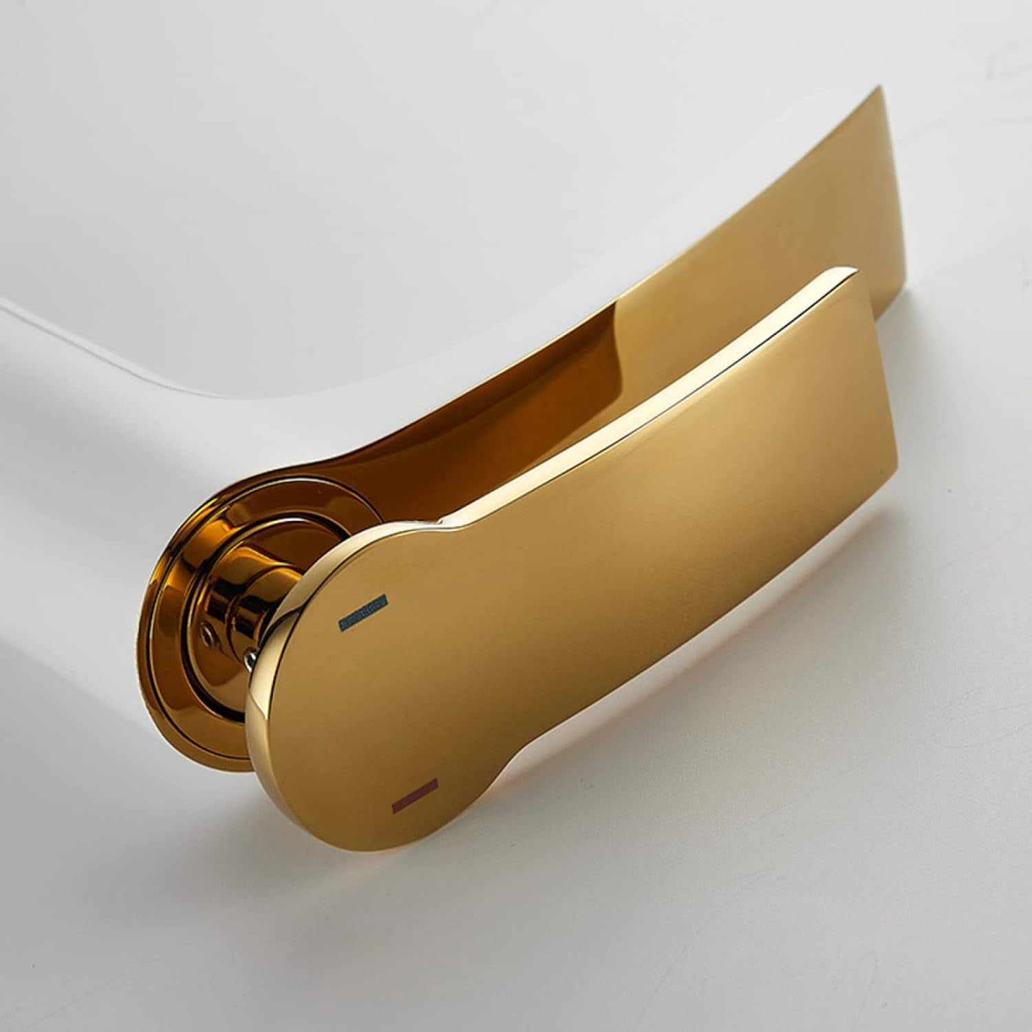 Waterfall Bathroom Faucet, Brass Faucet Bathroom, Hot and Cold Water Mixer Tap, Single Handle Waterfall Bathroom Sink Faucets White Gold, Short