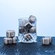 thumbnail image 4 of Cubitos de Hielo de Acero Inoxidable 304 Reutilizables Piedras de Whiskey Stainless Steel Chilling Ice Cubes para Bar y los Amantes del Whisky, Vino, Cerveza y Licores (Set de 12, incluye pinzas), 4 of 4