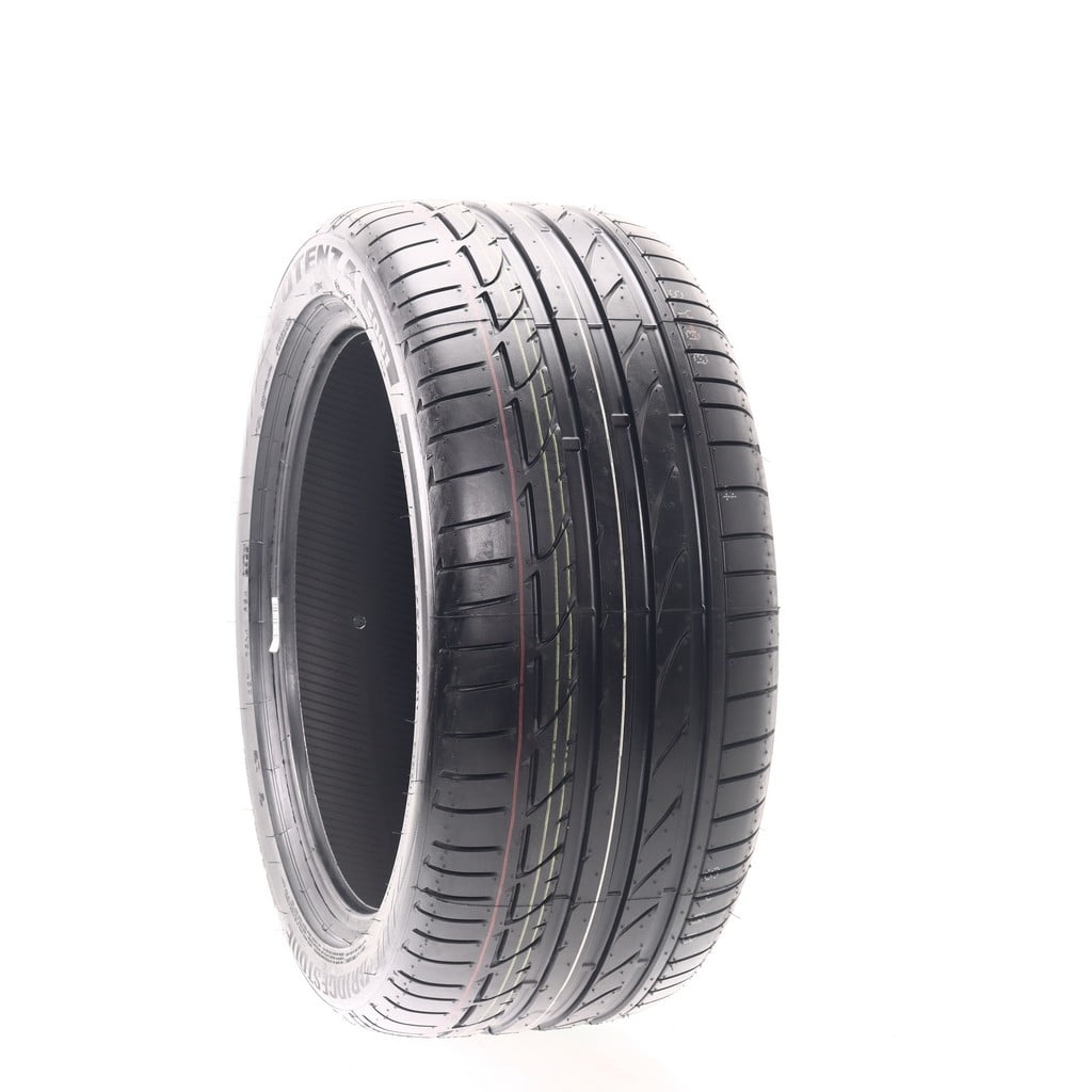 【2019年製】275/40ZR19 ピレリ PIRELLI本/ ドイツ製 Pirelli P Zero Nero UHP All Season 275/40R19 105H XL