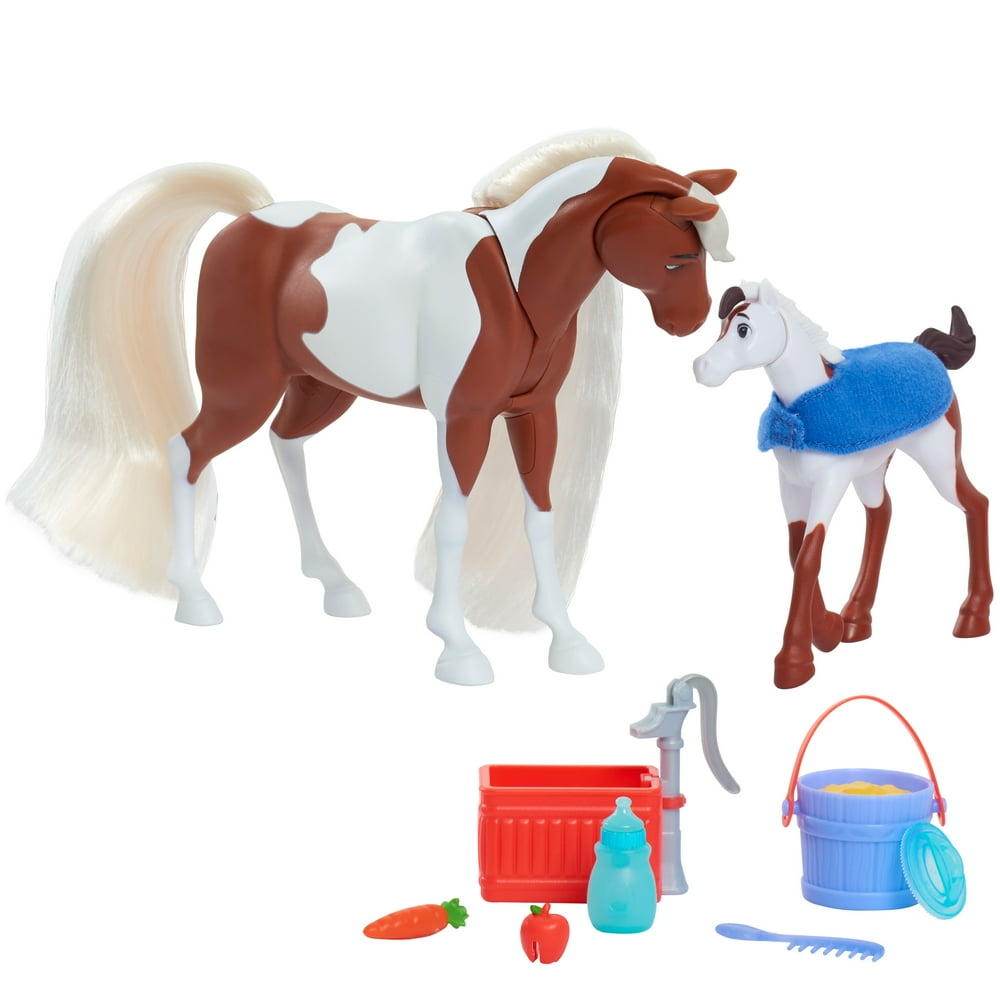 DreamWorks Spirit Riding Free Feed & Nuzzle Horse Set (11pieces), Ages